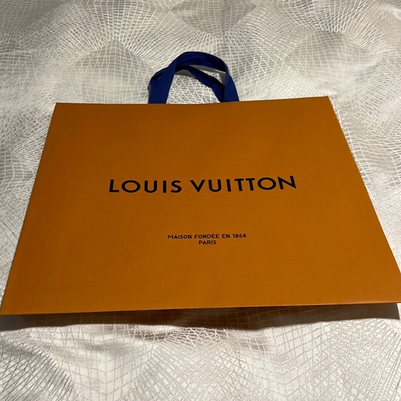 Louis Vuitton shopping bag - Picture 1 of 4